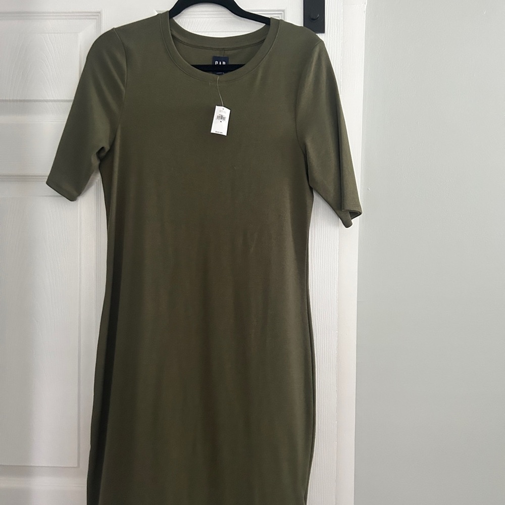 GAP NWT size M tshirt Dress elbow Sleeve Crew Neck